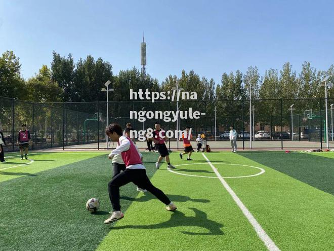 一场激烈交锋，球员们挥洒汗水，共赢球迷掌声